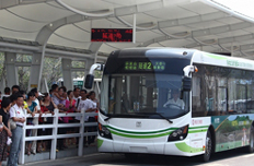 青島電動(dòng)公交車(chē)