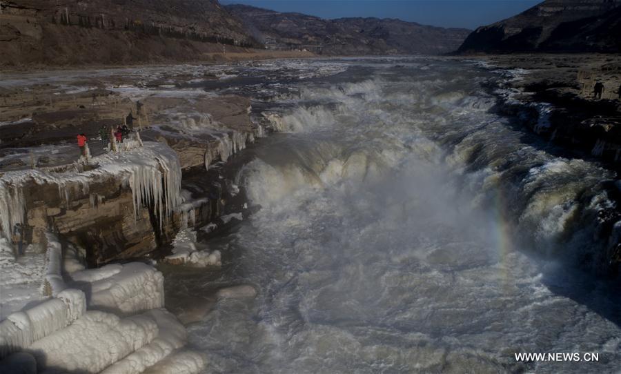 CHINA-YELLOW RIVER-HUKOU WATERFALL-WINTER SCENERY(CN)