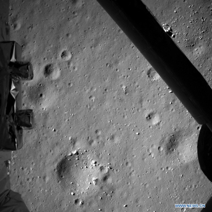 Xinhua Headlines: China launches relay satellite to explore Moon's far side