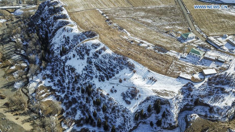 CHINA-XINJIANG-URUMQI-SNOWFALL (CN)