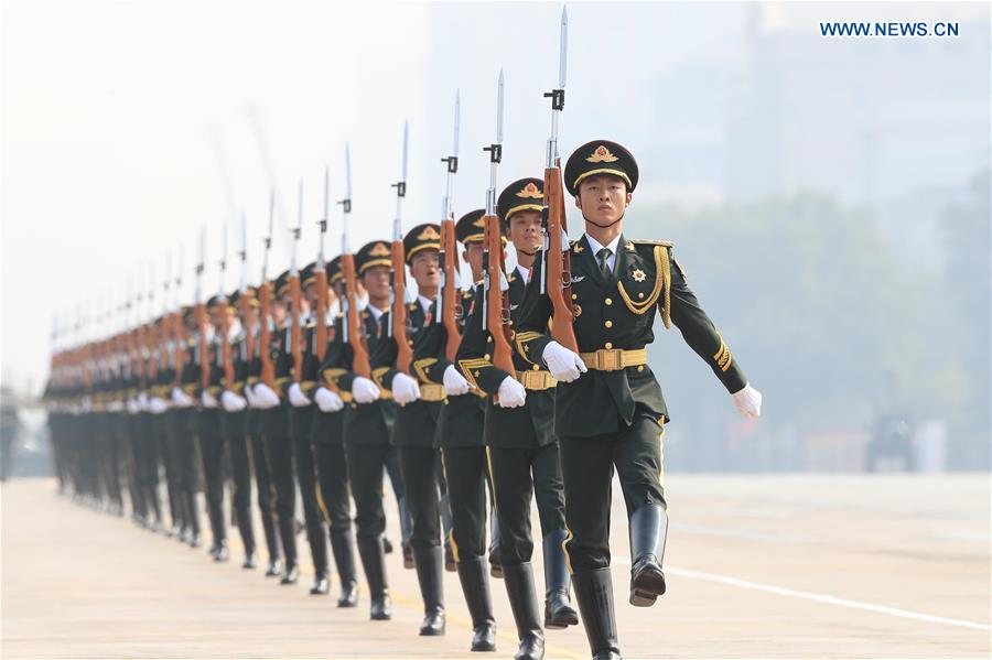 (PRC70Years) XINHUA PHOTOS OF THE DAY