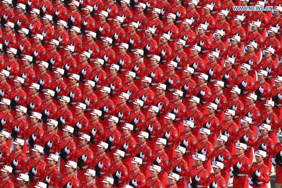 (PRC70Years) XINHUA PHOTOS OF THE DAY