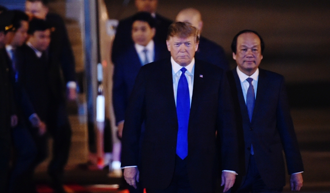 Trump arrives in Hanoi for 2nd DPRK-U.S. summit