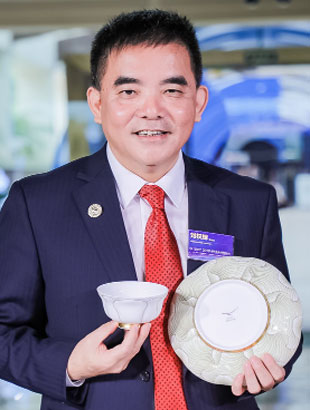 劉權輝：打造世界品牌中的中國&ldquo;瓷&rdquo;名片