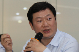 嘉實基金首席策略師、券商業務部總經理簡斌