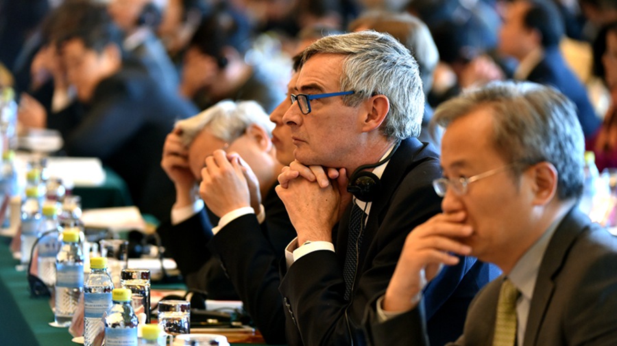 海外人士：多個領域跡象表明中國經濟不會&ldquo;硬著陸&rdquo;