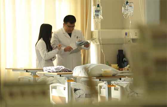 致敬偉大改革｜對話40年，講述身邊的健康故事（第五集）&mdash;&mdash;小醫院不再門可羅雀，大醫院不再&ldquo;戰時狀態&rdquo;