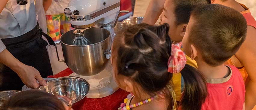 新華房產泛社區大型公益活動