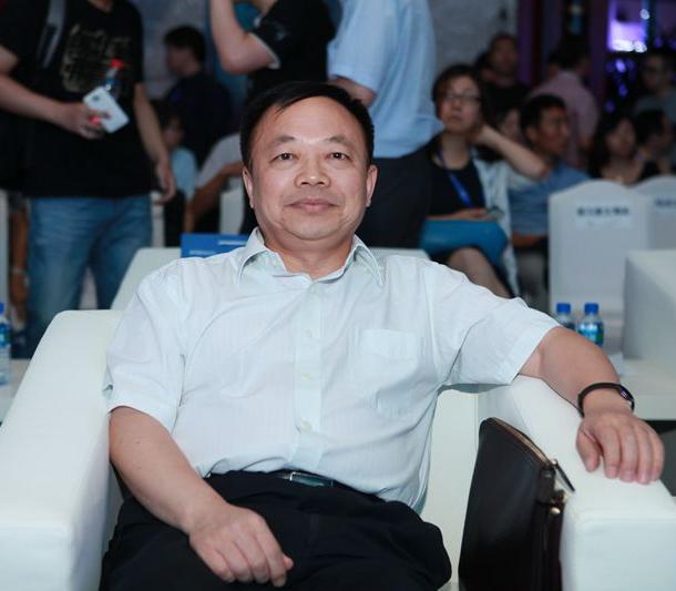 國(guó)家互聯(lián)網(wǎng)信息辦公室專(zhuān)職副主任彭波出席論壇