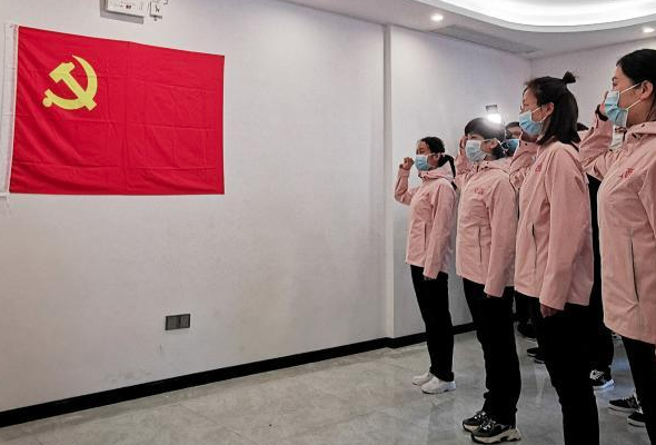 以優(yōu)良作風書寫非凡答卷&mdash;&mdash;2020年以習近平同志為核心的黨中央推進作風建設(shè)紀實