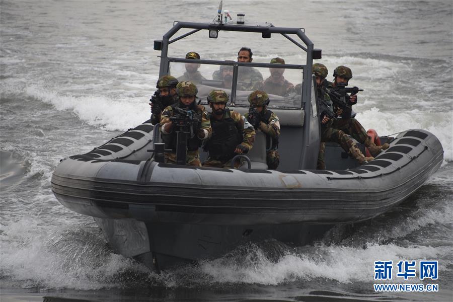 （圖文互動&middot;國際）（1）&ldquo;海洋衛士-2020&rdquo;中巴海上聯演：結束港岸交流轉入海上實兵實彈演練