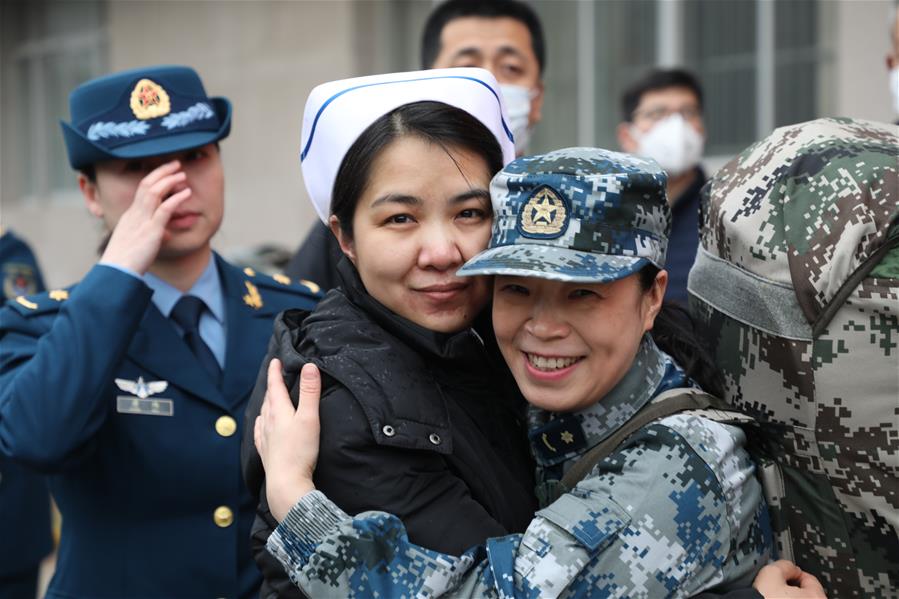 (圖文互動)(1)“白衣戰士”在沖鋒——記“最美新時代革命軍人”仲月霞