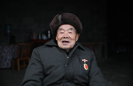 &ldquo;死守陣地，決不能后退一寸&rdquo;&mdash;&mdash;記抗美援朝老兵黃忠茂