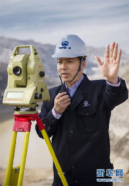 （十九大代表風(fēng)采&middot;圖文互動(dòng)）（2）白芝勇：用點(diǎn)線(xiàn)繪就&ldquo;測(cè)量人生&rdquo;