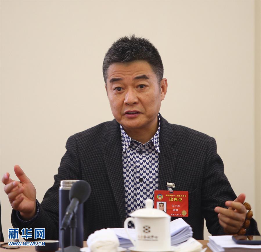 (兩會·快語錄)張建國委員:按照藝術(shù)規(guī)律加強(qiáng)京劇教育