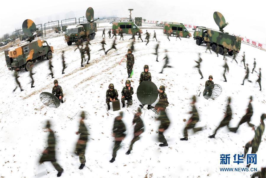 (新華全媒頭條·圖文互動(dòng))(9)備戰(zhàn)踏上新起點(diǎn),練兵展現(xiàn)新氣象——2018中國軍隊(duì)新年開訓(xùn)全景大掃描