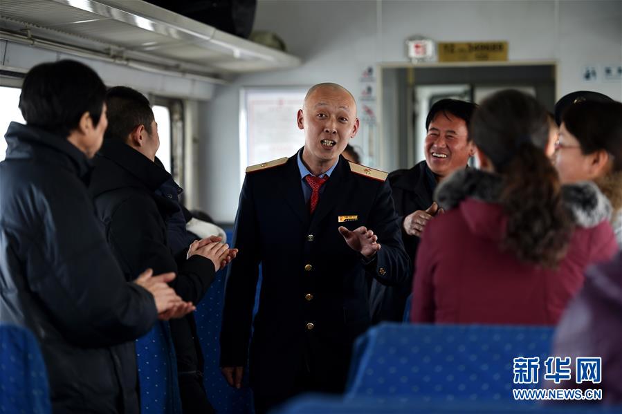 （社會）（6）呂梁山上的&ldquo;慢火車&rdquo;