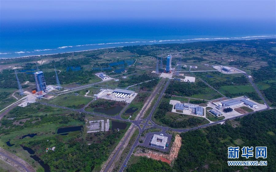 (新華全媒頭條·潮起海之南·圖文互動)(6)春潮拍岸千帆進——海南特區(qū)改革開放30年紀(jì)實