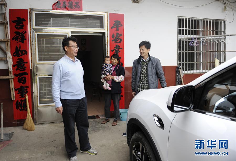 (圖文互動(dòng))(3)第一書記李傳璽的駐村生活