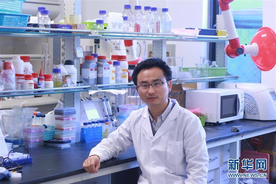 (新時代奮斗者·圖文互動)(2)“美麗發現”之路——記青年化學家戈鈞