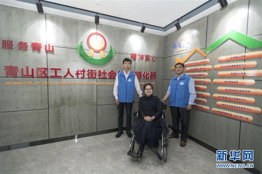 （新華全媒頭條&middot;圖文互動(dòng)）（7）情系人民 心牽創(chuàng)新&mdash;&mdash;習(xí)近平總書記考察湖北回訪記