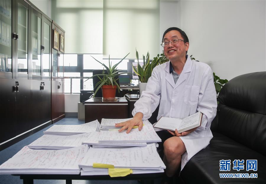 (新華全媒頭條·圖文互動(dòng))(10)人造單條染色體真核細(xì)胞問(wèn)世 我國(guó)開(kāi)啟合成生物學(xué)研究新時(shí)代