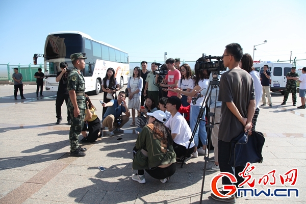 【新時代&middot;幸福美麗新邊疆】讓幸福美麗常駐新時代&mdash;&mdash;網媒沉浸體驗新疆之&ldquo;新&rdquo;