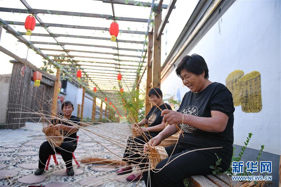 （新華全媒頭條&middot;聚焦鄉(xiāng)村振興戰(zhàn)略規(guī)劃&middot;圖文互動）（7）推進(jìn)鄉(xiāng)村振興的行動指南&mdash;&mdash;解讀鄉(xiāng)村振興戰(zhàn)略首個五年規(guī)劃亮點