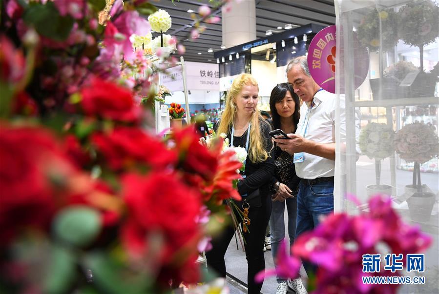 (新華全媒頭條·圖文互動)(4)從廣交會到進博會——中國對外開放再譜新樂章