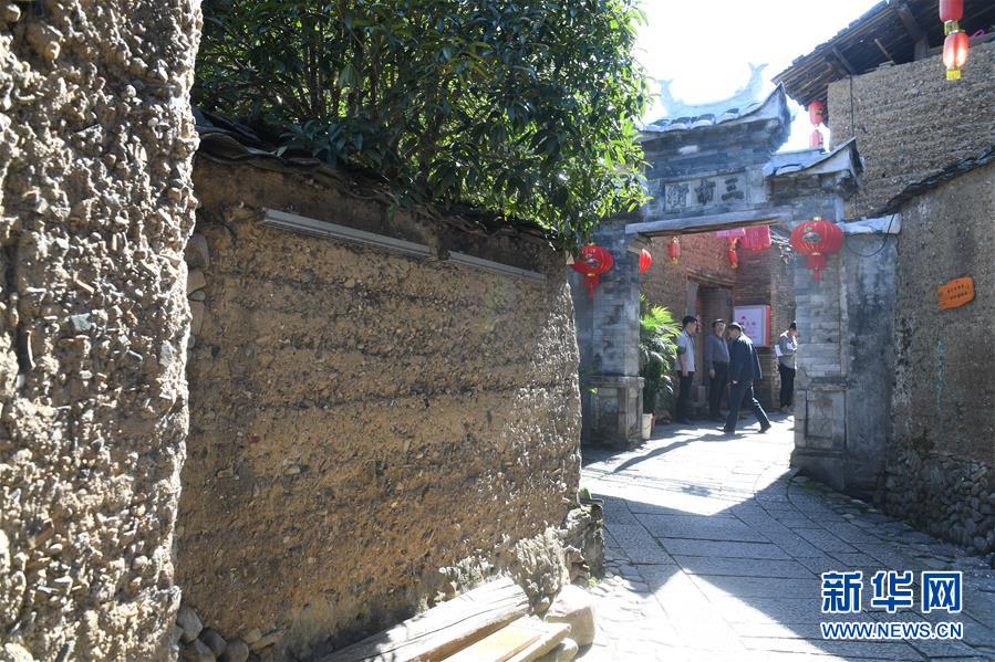 (在習近平新時代中國特色社會主義思想指引下·慶祝改革開放40周年·綠色發展)(新華全媒頭條·圖文互動)(5)綠色發展:書寫在中國大地上的美麗畫卷