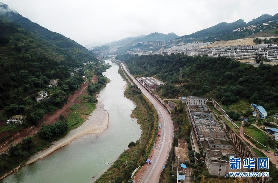 (在習近平新時代中國特色社會主義思想指引下·慶祝改革開放40周年·綠色發展·圖文互動)(3)烈火淬煉中的轉型之變——綠色發展之“火”的故事