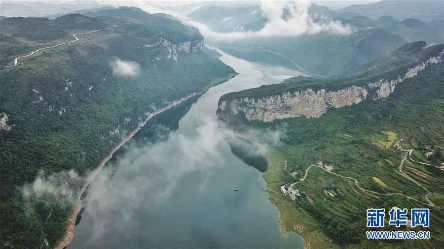 (百城百縣百企調研行·圖文互動)(1)貴州畢節(jié)加快脫貧:“自主造血”+新發(fā)展理念