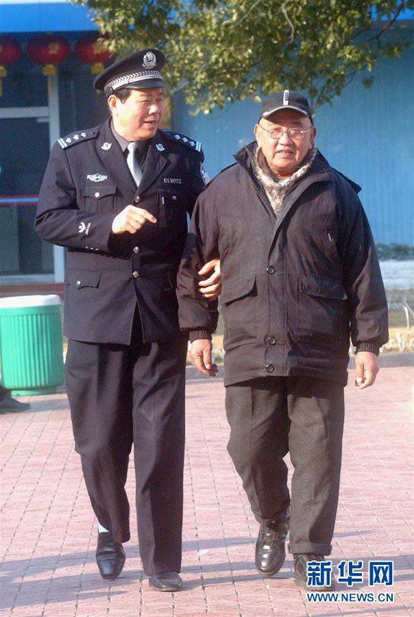 (改革先鋒風(fēng)采·圖文互動(dòng))(3)邱娥國:串百家門,認(rèn)百家人,知百家情,辦百家事