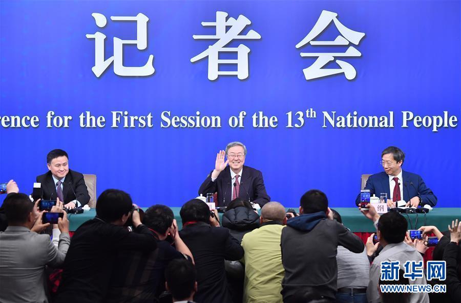 （兩會&middot;XHDW）（1）中國人民銀行行長周小川等就&ldquo;金融改革與發展&rdquo;答記者問