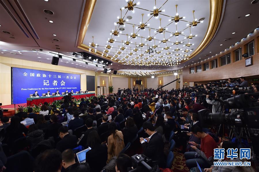 （兩會(huì)&middot;XHDW）（1）政協(xié)委員談提高保障和改善民生水平