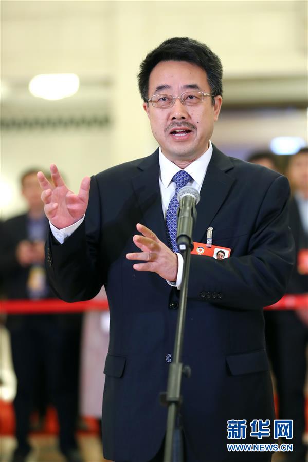 （兩會&middot;XHDW）（3）全國政協委員接受采訪