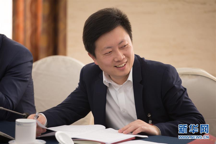 (兩會·基層代表履職故事)(1)全國人大代表楊飛飛:讓農民工有更好的職業上升通道