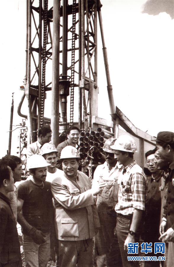 (改革先鋒風(fēng)采·圖文互動)(1)陳日新:披荊斬棘闖新路