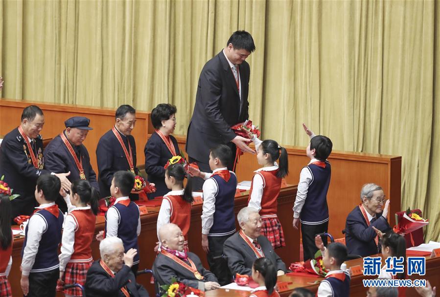 (改革先鋒風(fēng)采·圖文互動)(3)“希望最大的成功還沒有到來”——記“體育領(lǐng)域交流開放的優(yōu)秀代表”姚明