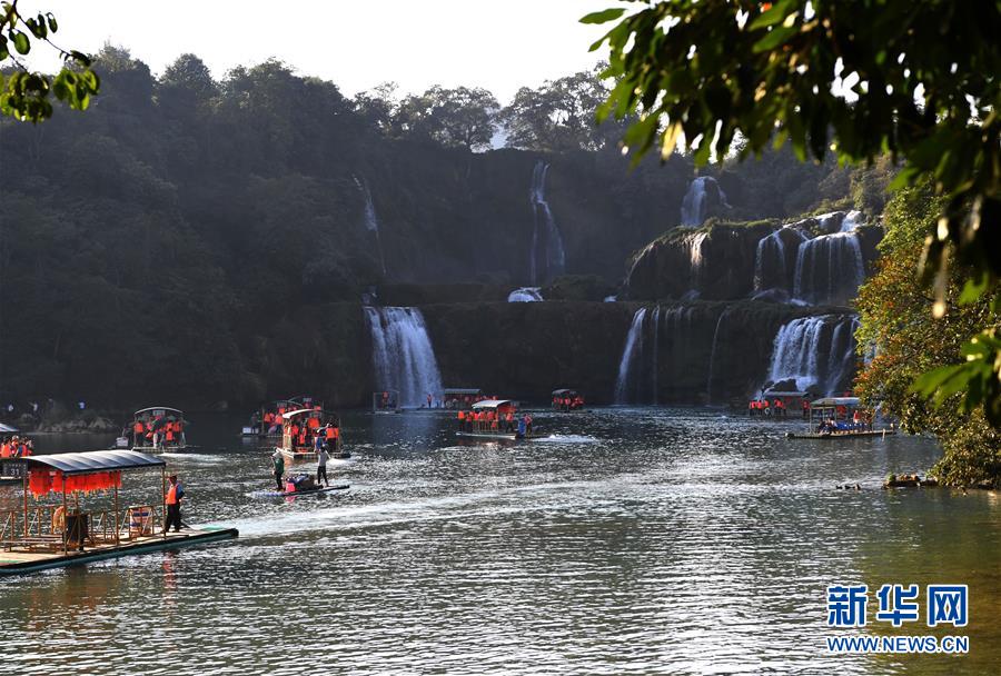 （兩會前夕看落實&middot;圖文互動）（3）開放合作走活發(fā)展&ldquo;新棋局&rdquo;－－廣西落實習(xí)近平總書記全國兩會重要講話精神紀實