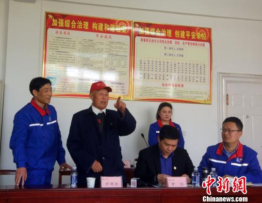 湖北蘄春一退休老人22年來(lái)義務(wù)做“小事”感染身邊人