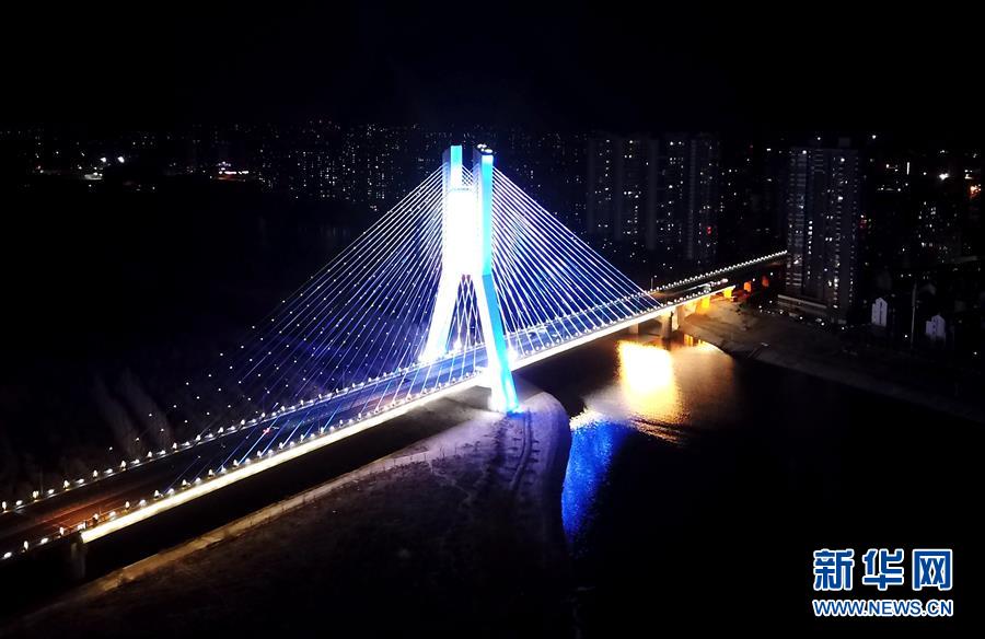 （在習(xí)近平新時(shí)代中國特色社會(huì)主義思想指引下&mdash;&mdash;新時(shí)代新作為新篇章&middot;圖文互動(dòng)）（6）梗阻的&ldquo;血脈&rdquo;通了 彼此的心拉近了&mdash;&mdash;京津冀&ldquo;斷頭路&rdquo;打通記