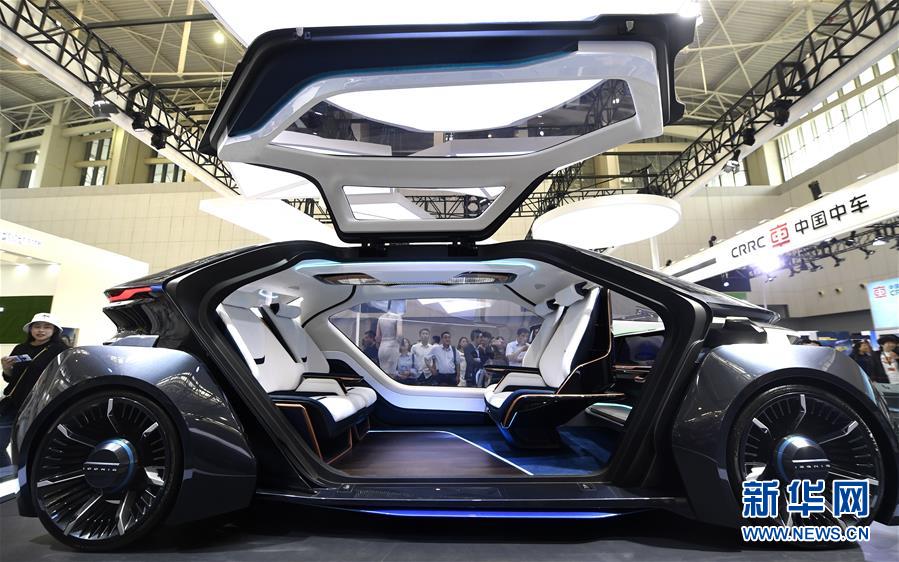 (新華全媒頭條·圖文互動)(2)擁抱智能新時代:世界智能大會釋放了哪些新信號?