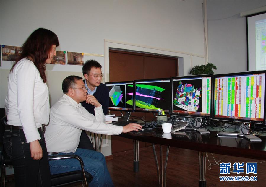 (新華全媒頭條·圖文互動)(7)鍛造領航復興的中流砥柱——寫在“不忘初心、牢記使命”主題教育即將啟動之際