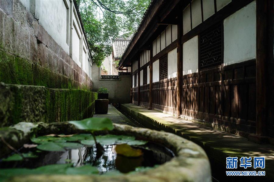 （壯麗70年&middot;奮斗新時代&mdash;&mdash;記者再走長征路&middot;圖文互動）（6）一塊懷表的革命傳承：給王良將軍的一封信