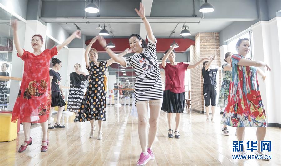 (習近平的民生關切事·圖文互動)(5)為了夢圓安居,創造幸福生活——習近平總書記牽掛的民生事之“住有所居”篇