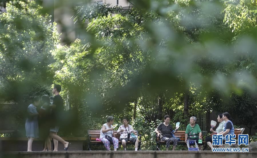 (習近平的民生關切事·圖文互動)(6)為了夢圓安居,創造幸福生活——習近平總書記牽掛的民生事之“住有所居”篇