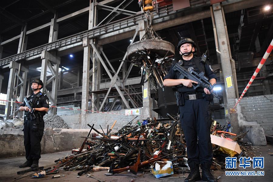 (法治)(4)全國154個城市開展集中銷毀非法槍爆物品活動