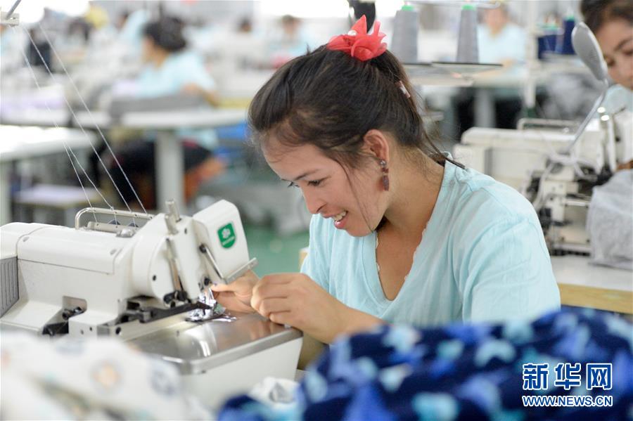 （決戰決勝脫貧攻堅&middot;圖文互動）（2）&ldquo;她力量&rdquo;托起南疆脫貧攻堅&ldquo;新引擎&rdquo;