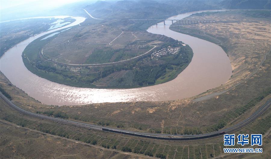 (走讀黃河·圖文互動)(1)中衛:33萬畝沙區變灌區